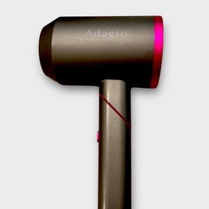 Adagio California Blow Dryer ACCELERATOR 2100 Professional